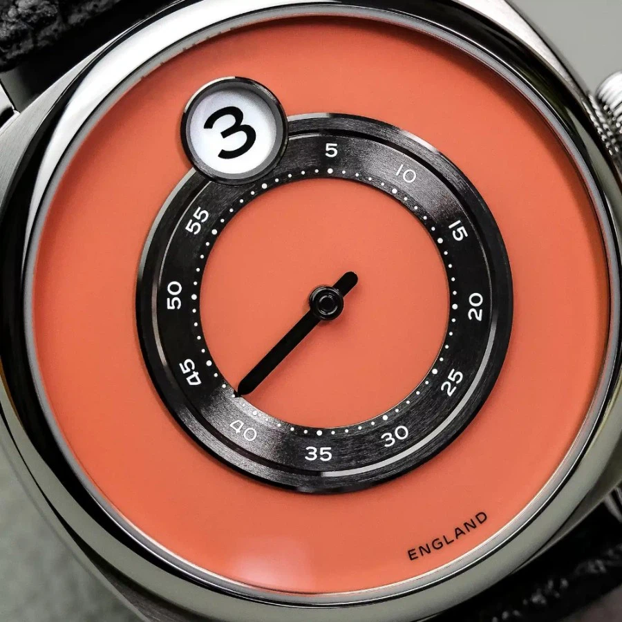 mechanical watch with sapphire crystal